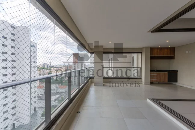 Imagem Apartamento a venda no Sumaré com 4 suítes e 4 vagas, 228m².