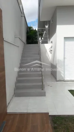 Imagem Casa térrea a venda no Swiss Park.
Somente a vista

Sala para dois ambientes com pé direito duplo,...