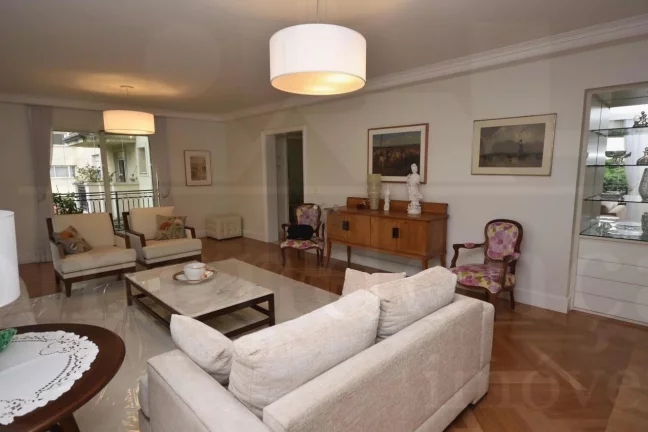 Imagem Excelente apartamento de alto padrão com 292 m² bem distribuídos, decorado de forma clean e harmo...