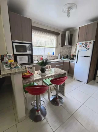 Imagem Casa com 2 dormitórios e 2 vagas de garagem - João Costa | Joinville/SC