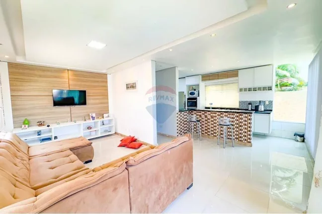 Imagem Casa com 4 Quartos à Venda, 