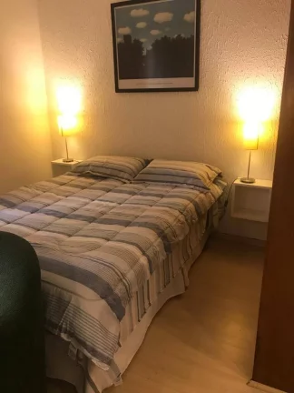 Imagem Flat para aluguel possui 30 metros quadrados com 1 quarto em Moema