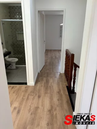 Imagem Imperdível oportunidade: Casa à venda em São Paulo-SP, no Tatuapé, com 4 quartos, 1 suíte, 1 sala, 4 banheiros, 3 vagas e 180m²!