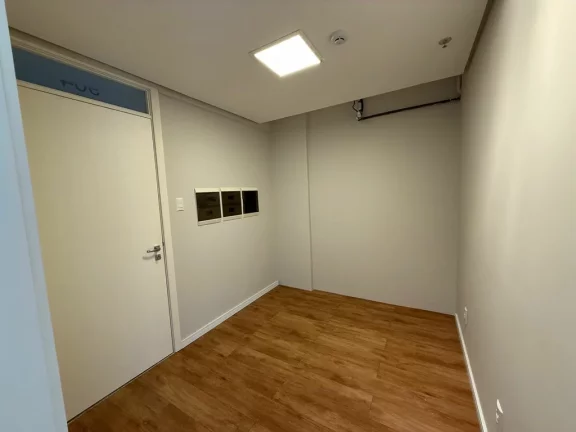 Imagem Sala à venda no bairro Rio Branco - Porto Alegre/RS