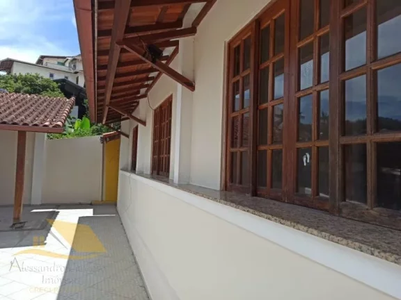 Imagem Vendo Casa nas Braunes com 2 quartos, suíte e quintal