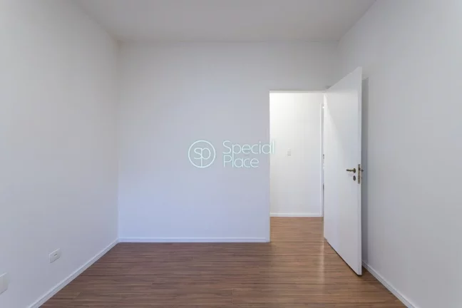 Imagem Ótimo apartamento com 113m² em Moema Pássaros. Living para dois ambientes, varanda, 03 dormitóri...
