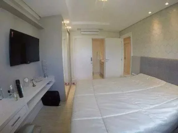 Imagem Apartamento mobiliado com 3 dormitórios sendo 3 suítes e 3 vagas de garagem em Balneário Camboriú/SC