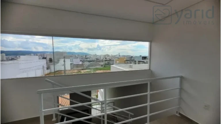 Imagem Casa em Condomínio de Luxo à Venda em Jundiaí-SP, Bairro Condomínio Panorama, 4 Quartos, 2 Suítes, 167m²
