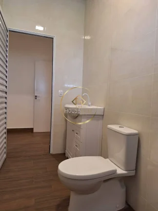 Imagem Casa, 3 Dormitórios (sendo 1 suíte), Condomínio Mantiqueira.