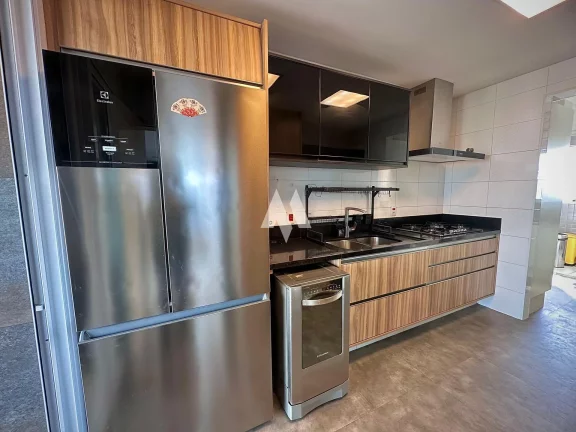 Imagem Apartamento Duplex Alto Padrão vista mar à Venda na quadra da praia no Embaré - Santos/SP