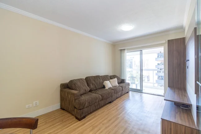 Imagem Apartamento de 3 quartos no bairro Água Verde