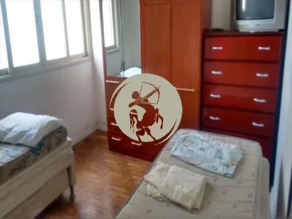 Imagem ANTIGO, NÃO MODERNIZADO EXCELENTE LOCALIZAÇÃO