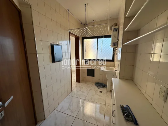 Imagem Amplo apartamento no Edifício Marques de Caravelas com 3 quartos, 2 sacadas, suíte e excelente localização por valor de oportunidade