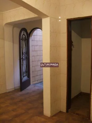 Imagem Sobrado com 3 dormitórios para alugar, 140 m² por R$ 2.756/mês - Jardim do Papai - Guarulhos/SP