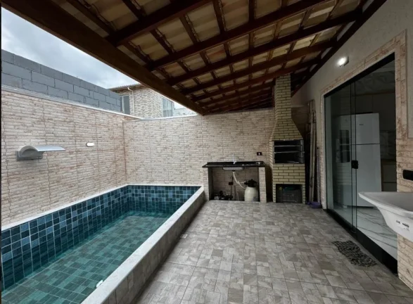 Imagem Casa para Venda em Itanhaém, Tupy, 2 dormitórios, 1 suíte, 1 banheiro, 2 vagas