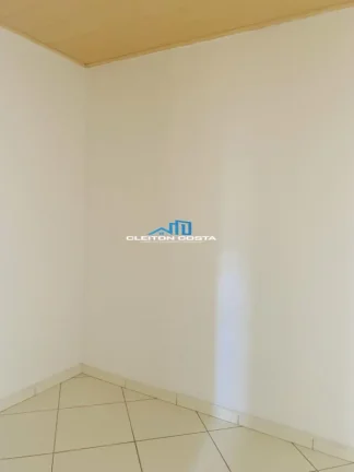 Imagem Casa para Venda em Feira de Santana, Tomba, 3 dormitórios, 1 suíte, 2 banheiros