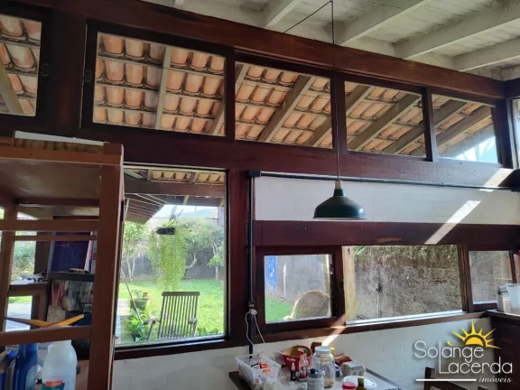 Imagem Casa Térrea com Edícula - Escritura Definitiva - Ampla Varanda em L