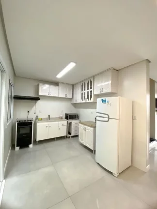 Imagem Triplex à venda, com 3 quartos, 130m²