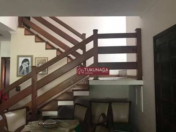 Imagem Sobrado à venda, 243 m² por R$ 950.000,00 - Jardim Vila Galvão - Guarulhos/SP