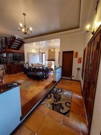 Imagem Vende-se Linda Casa 3 suítes, no condomínio Vila Verde.