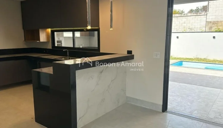 Imagem Sobrado novo no Colline di Parma, com arquitetura moderna e ambientes integrados. A residência cont...
