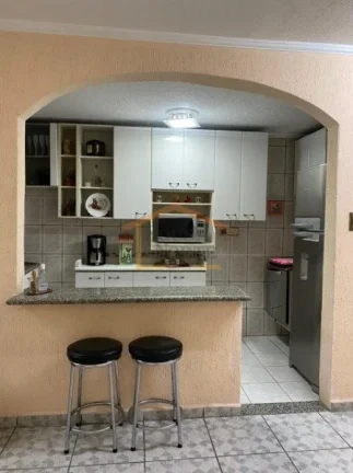 Imagem Casa térrea com 230m² de aréa util, dispõe de 3 dormitórios, sendo 1 suite com hidro, todos com...