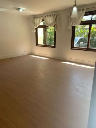 Imagem Casa em Condomínio com 3 quartos, 3 vagas, aceita financiamento.