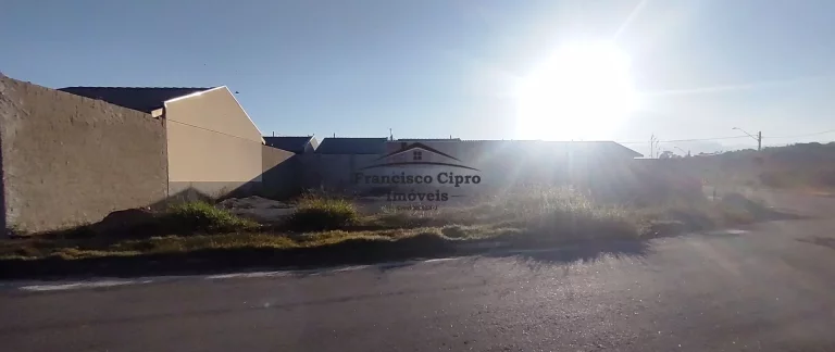Imagem Terreno à venda no bairro Loteamento Residencial Itália - Guaratinguetá/SP