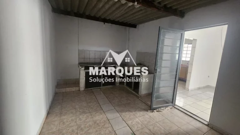 Imagem Imóvel c/ Salão Comercial á 100mts da Av. Brasil
