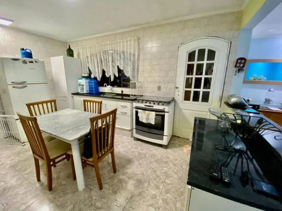 Imagem Casa com 4 dormitórios à venda, 220 m² por R$ 745.000,00 - Jardim do Estádio - Santo André/SP
