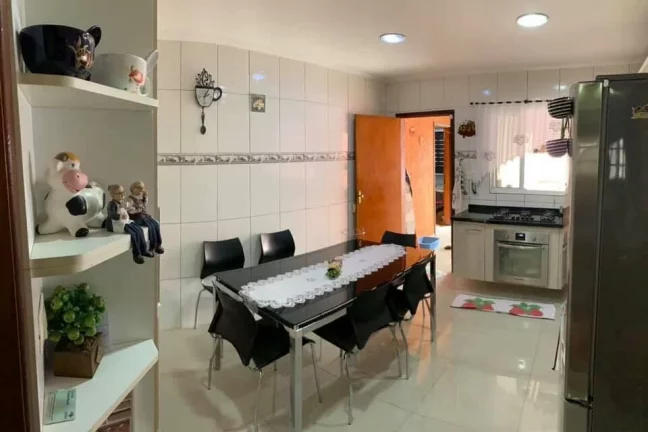 Imagem Casa Térrea com 3 Dormitórios sendo 2 Suíte, 1 Banheiro 2 Vagas!