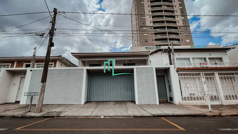 IMÓVEL Á VENDA COM FRENTE PARA A RODOVIARIA DE FRANCA/SP