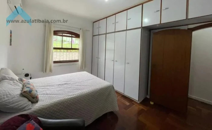 Imagem Casa à venda na Vila Santista  4 dormitórios em Atibaia