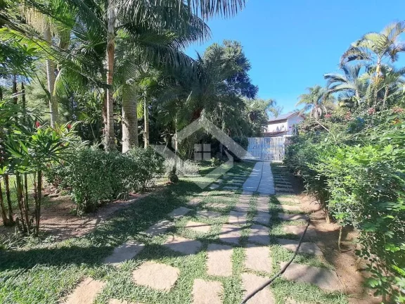 Imagem Casa Triplex Colonial - 4 suítes- 300m² - Vargem Grande