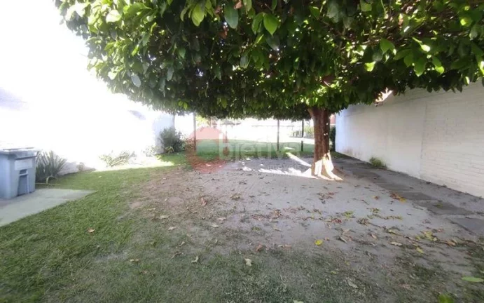 Imagem Casa Cond. Village do Sol I venda 2 quartos - Palmeiras - Cabo Frio