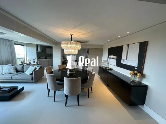 Finamente decorado- Porteira Fechada