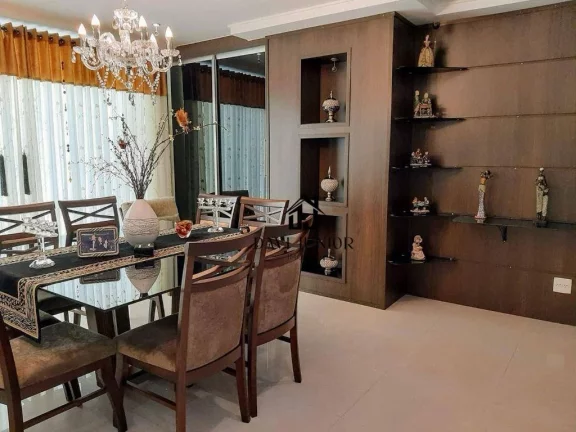 Casa com 4 suítes 1 master com closet à venda, 370 m² por R$ 2.200.000 - Alto da Boa Vista - São Roque/SP