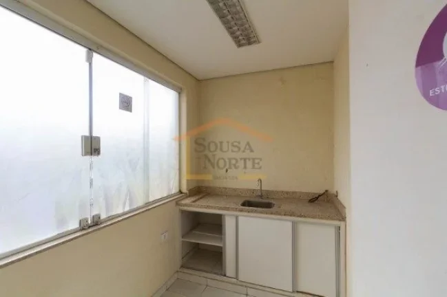 Imagem Ponto comercial com aproximadamente 516 m², composto por diversos ambientes e banheiros, possibilit...