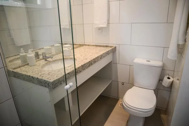 Imagem Casa em Condomínio para Venda em Teresina, Morros, 4 dormitórios, 4 suítes, 4 banheiros, 2 vagas