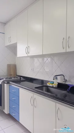 Imagem Amplo apartamento de 3 dormitórios à 50 metros da praia
