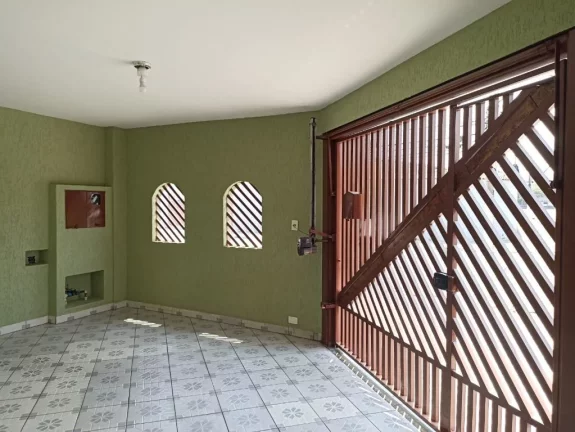 Imagem Sobrado com 3 dormitórios à venda, 191 m² por R$ 640.000,00 - Vila Maria de Maggi - Suzano/SP