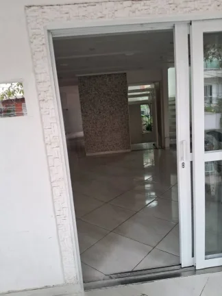 Imagem Casa 3 suítes com 6 vagas - Parque Savoy City