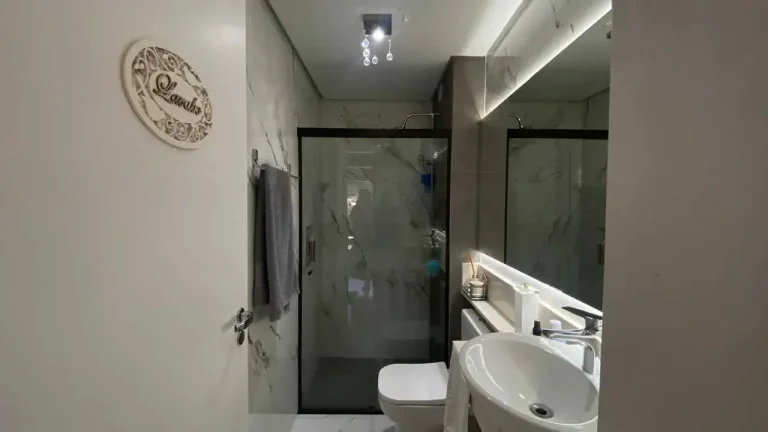 Imagem Apartamento mobiliado 3 dormitórios sendo 1 suíte e 1 vaga no Bairro Itacorubi em Florianópolis/SC