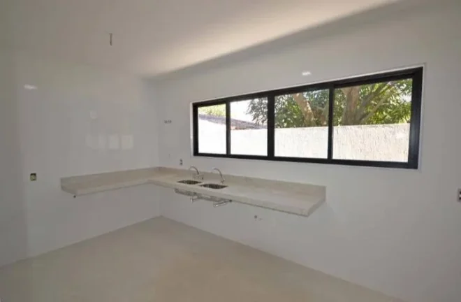 Imagem Casa Triplex Condomínio Interlagos de Itaúna