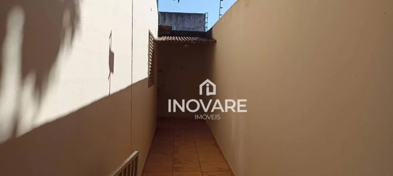 Imagem Casa com 3 dormitórios à venda, 106 m² por R$ 285.000,00 - Jardim Leonora Ll - Itumbiara/GO