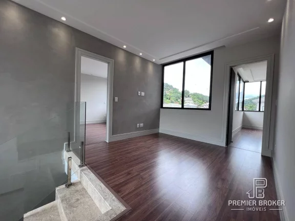 Imagem Casa à venda, 177 m² por R$ 1.600.000,00 - Albuquerque - Teresópolis/RJ