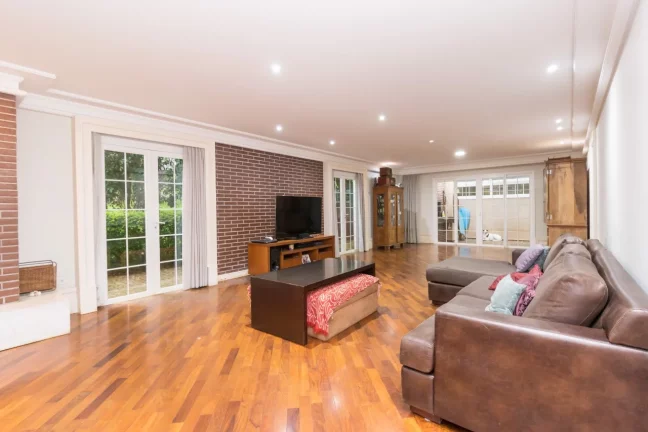 Imagem Casa 5 suites Campo Comprido