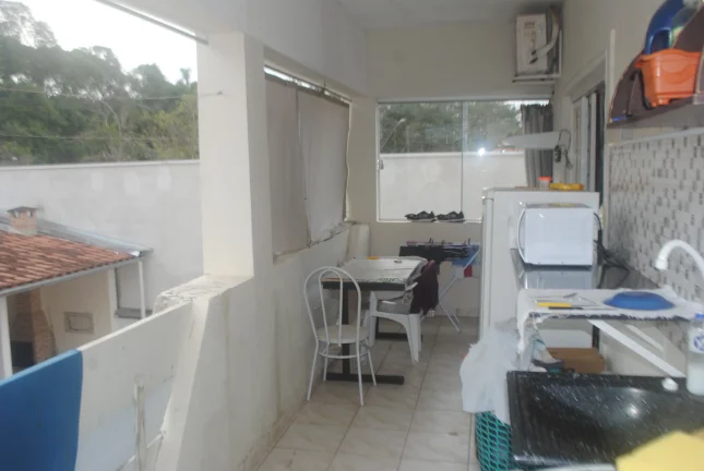 Imagem CASA À VENDA EM CONDOMÍNIO FECHADO