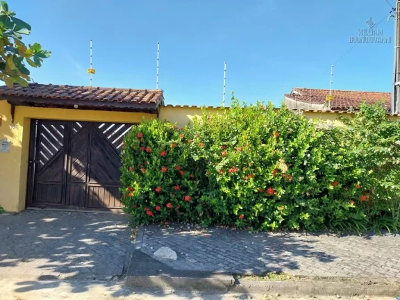Imagem Casa com quintal grande em Itanhaém-SP