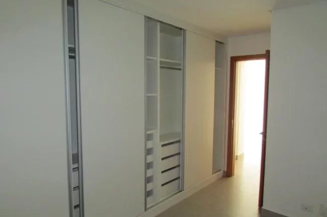 Imagem Apartamento - Área Útil: 109 m² , com 03 dormitórios, sendo 01 suíte, todos com armário embuti...